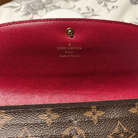 Authentic Louis Vuitton Emilie Wallet - Picture 4 of 11